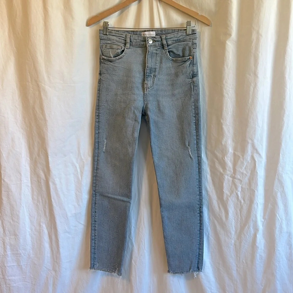 Zara High Rise Lighter Wash Raw Hem Skinny Jean